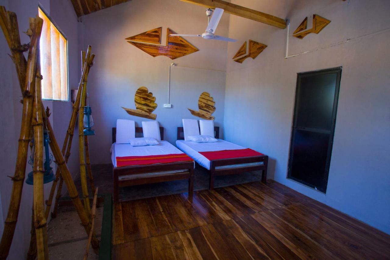 Neem Garden Guest House Batticaloa Szoba fotó
